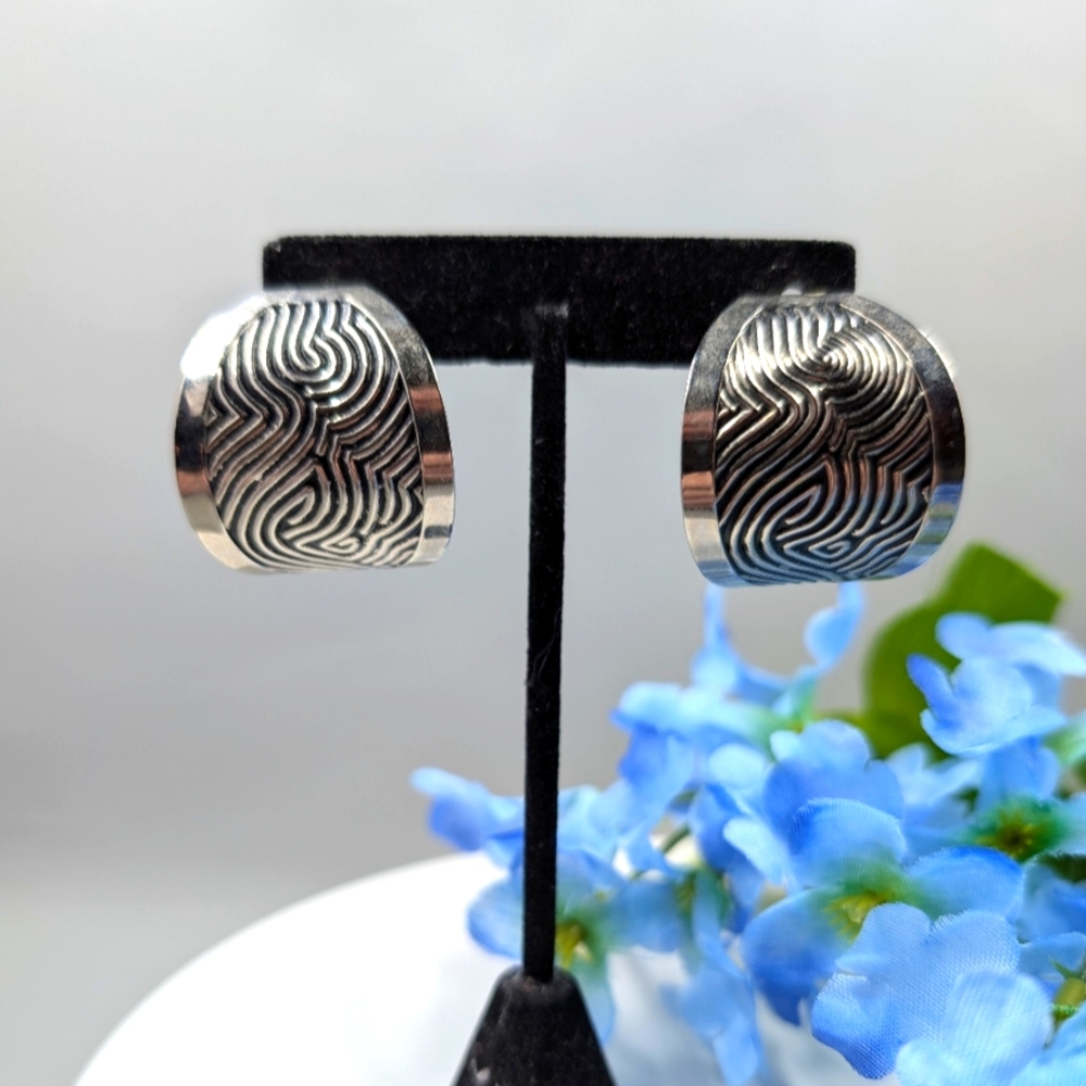 Vintage Vibes Fat Half Hoop Wave Style Earrings